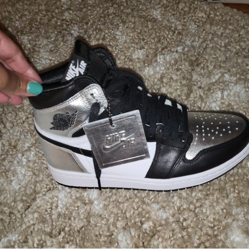 Jordan 1 Silver Toe